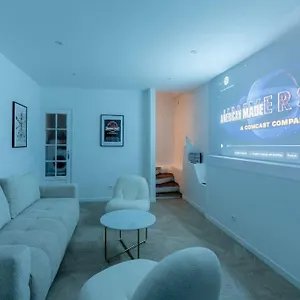 New - Luxeux Avec Cinema Et Sauna Apartment